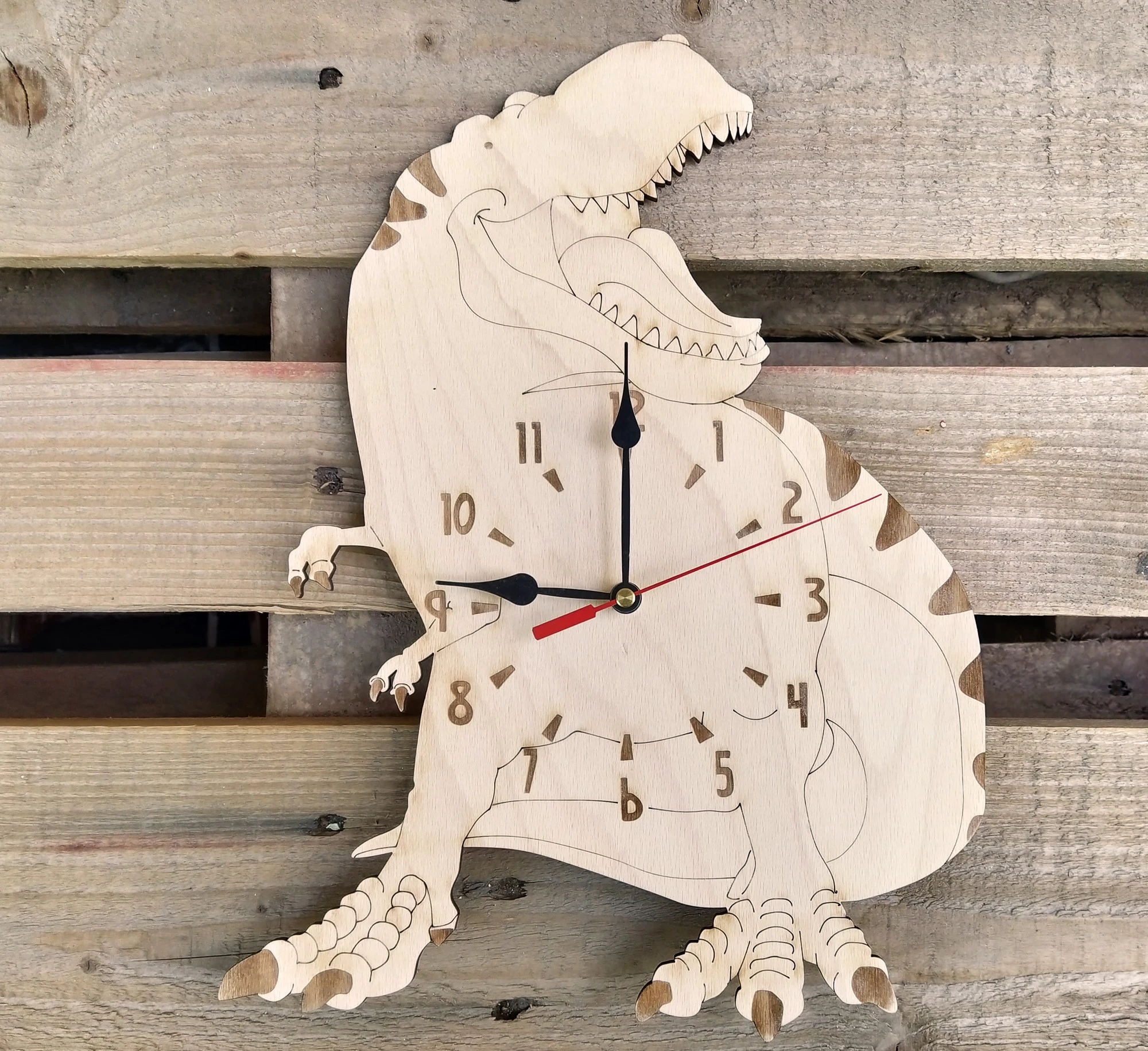 Детски, гравиран, дървен часовник за стена-Динозавър