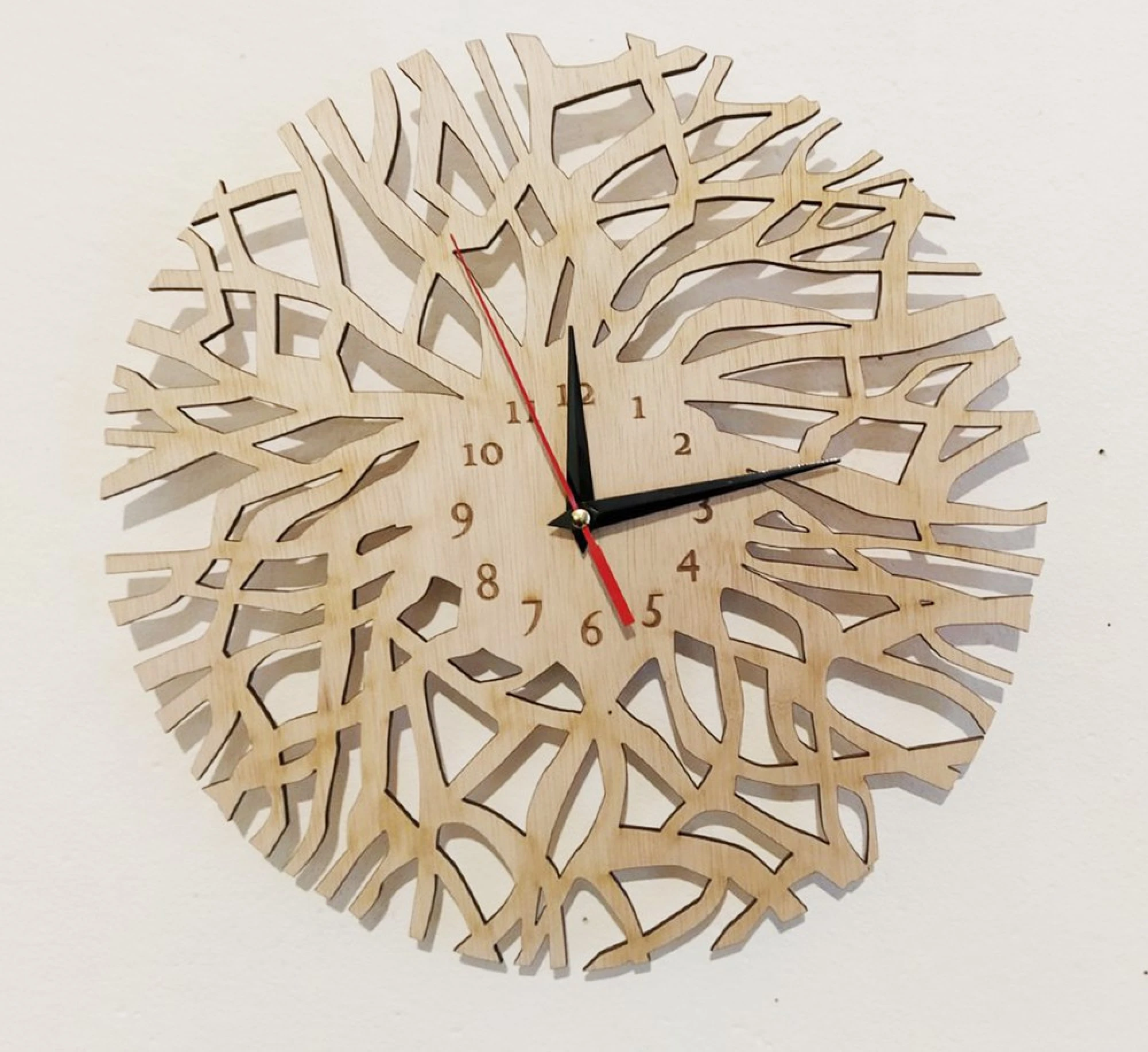 Ефирен, дървен часовник за стена - 30 см.