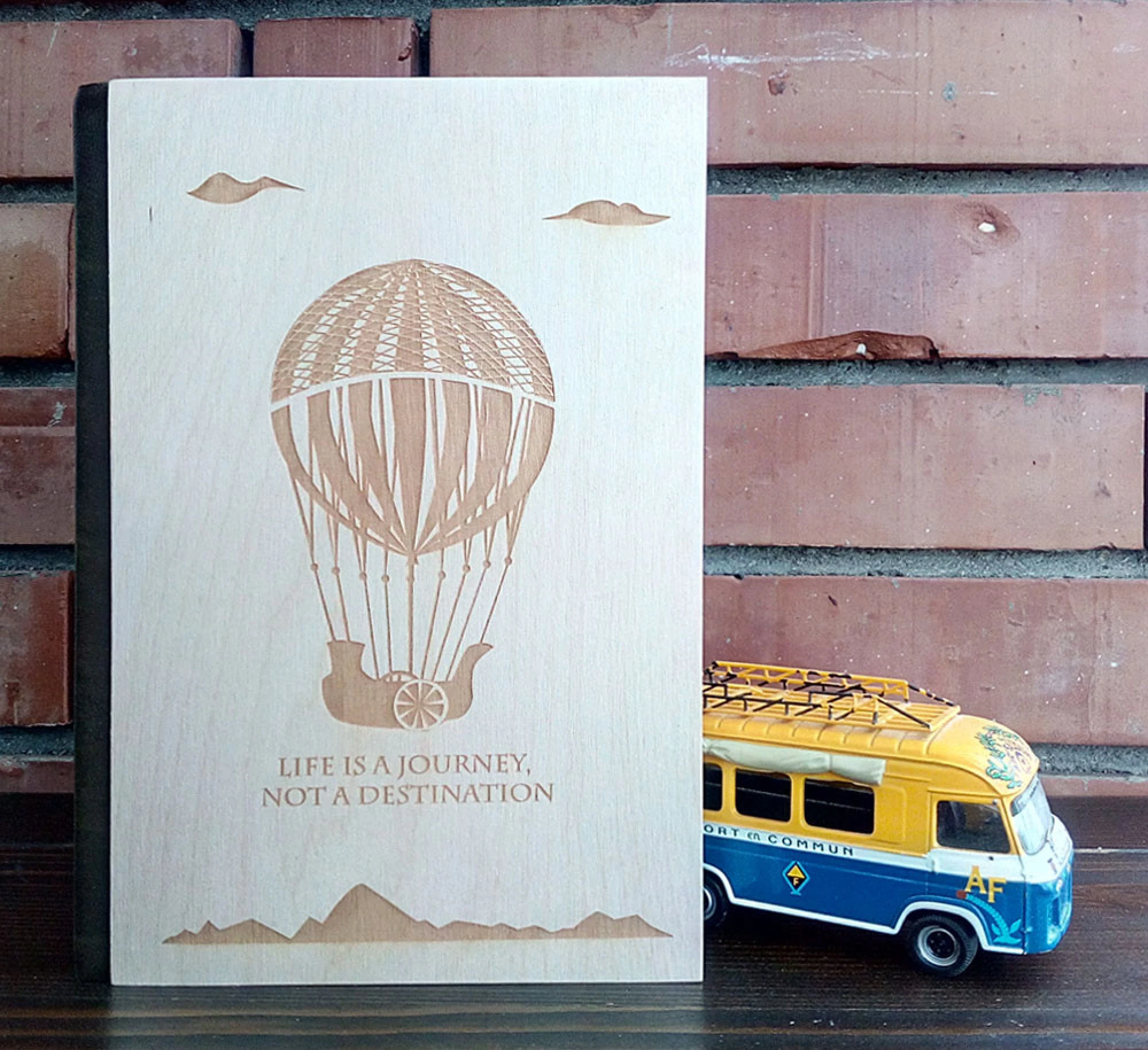 Луксозен тефтер с дървени корици -Балон