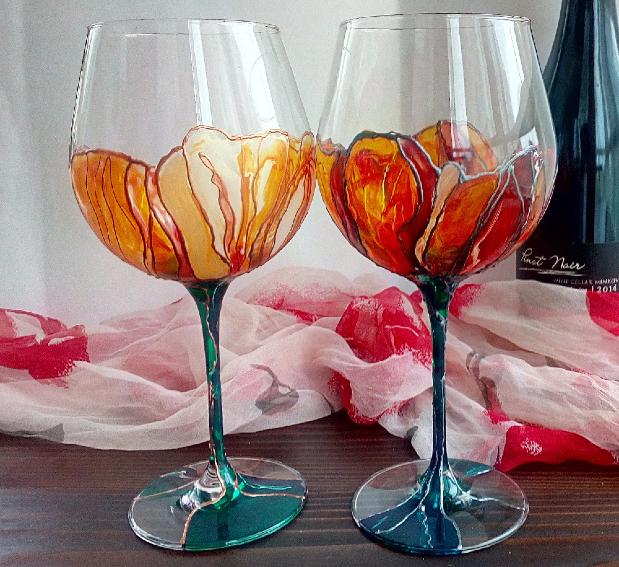 Ръчно рисувани чаши за вино - Оранжеви цветя