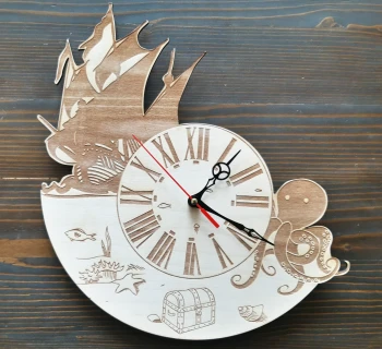 Гравиран, дървен часовник за стена - Пътешествие