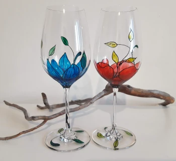Рисувани чаши за вино - Цветя