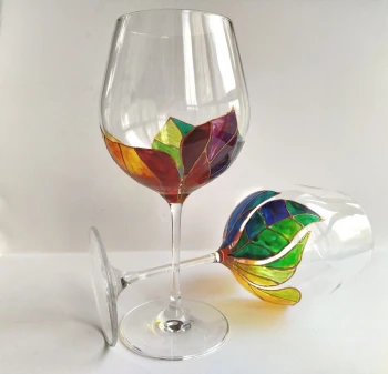 Ръчно рисувани чаши за вино - Дъга