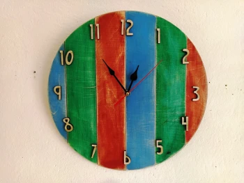 Арт  дървен часовник за стена - 30 см.